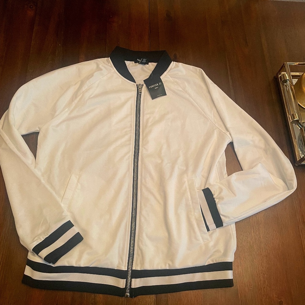 FOREVER 21 - white track jacket with black stripes